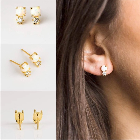 Dainty Fire Opal earrings - Picture 2 of 3